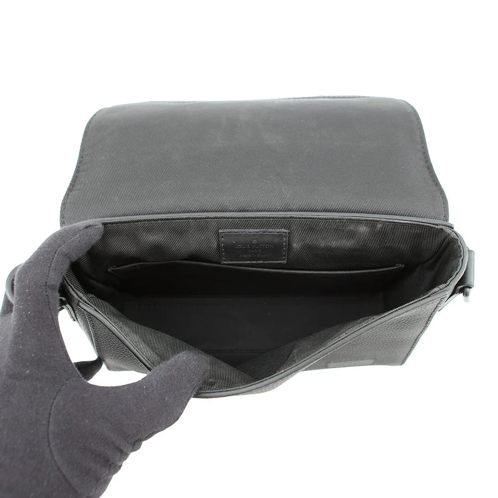 Louis Vuitton Black Taurillon Messenger