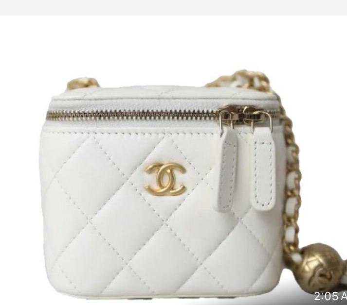 Chanel White Quilted Vanity Bag