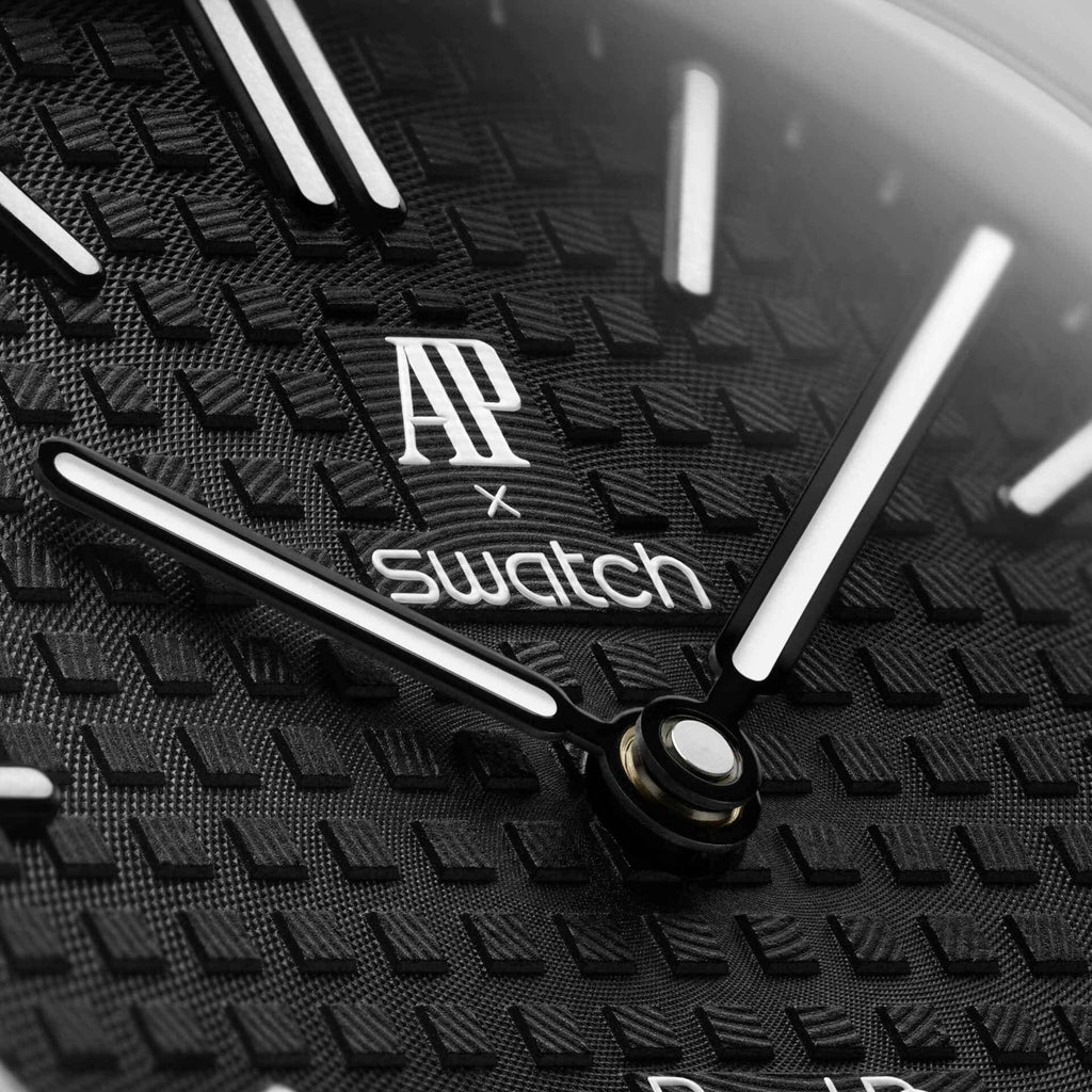 Luxury Black Pendant Watch