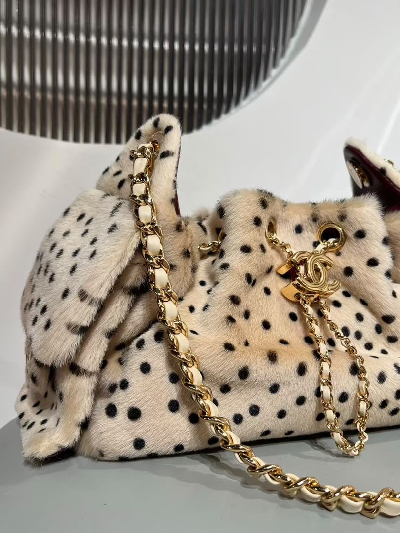 Luxury Spotted Fur Chain Handbag